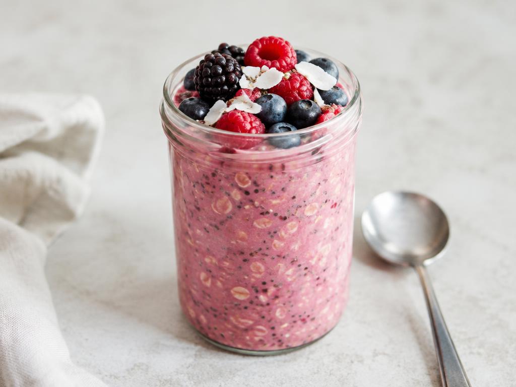 Beet Vanilla Overnight Oats